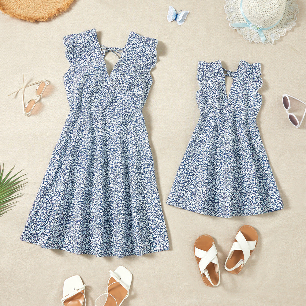 Blossom Breeze: Mother-Daughter Matching Floral Dress Set