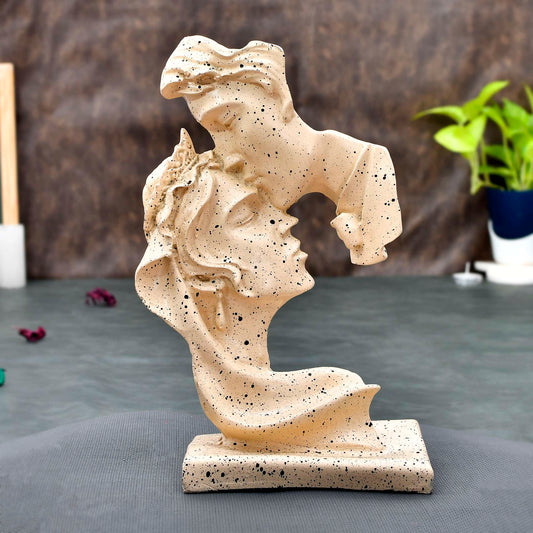 Abstract Romantic Couple Face Sculpture – Modern Art Home Decor