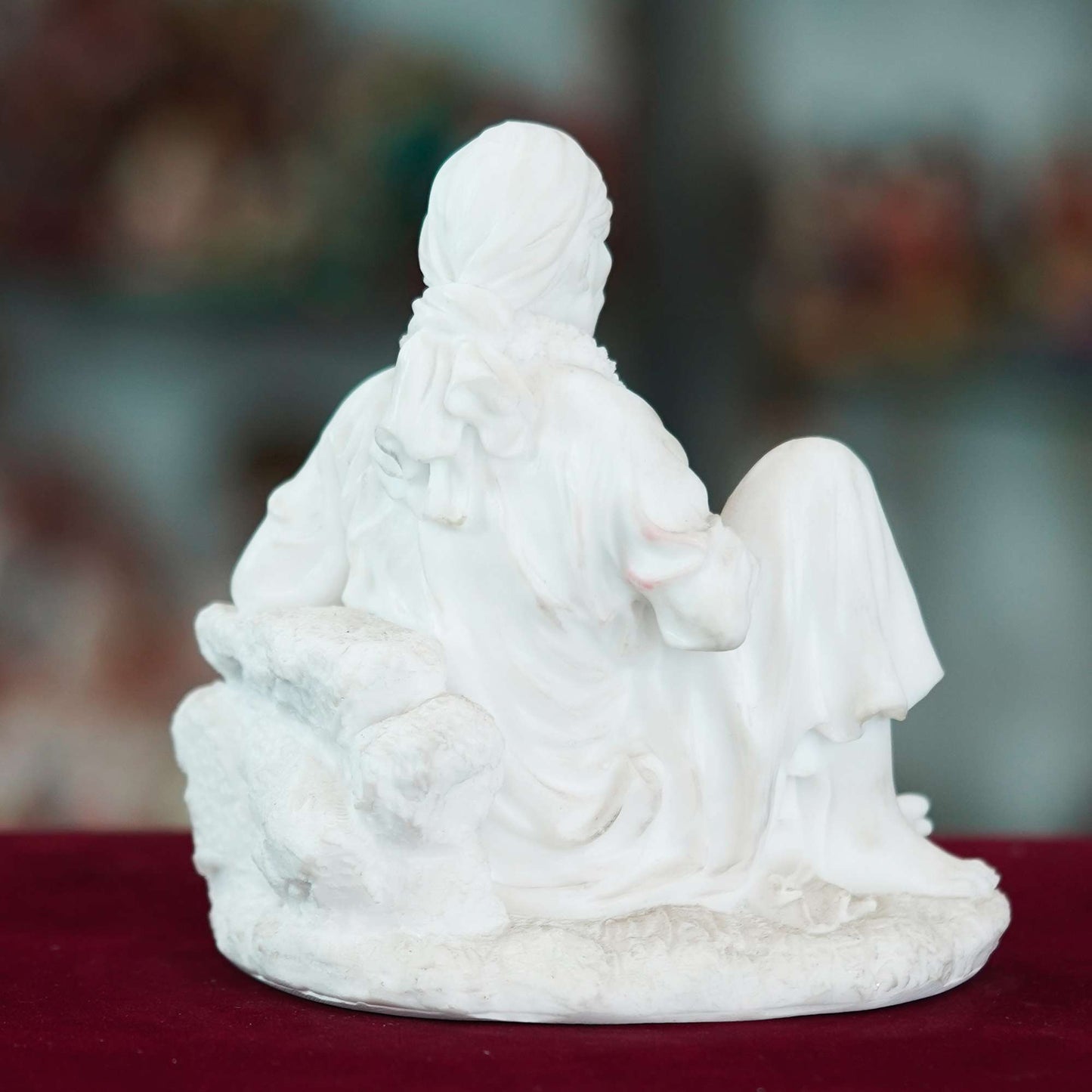 Divine Sai Baba Idol – White Marble Finish Spiritual Figurine for Home and Temple
